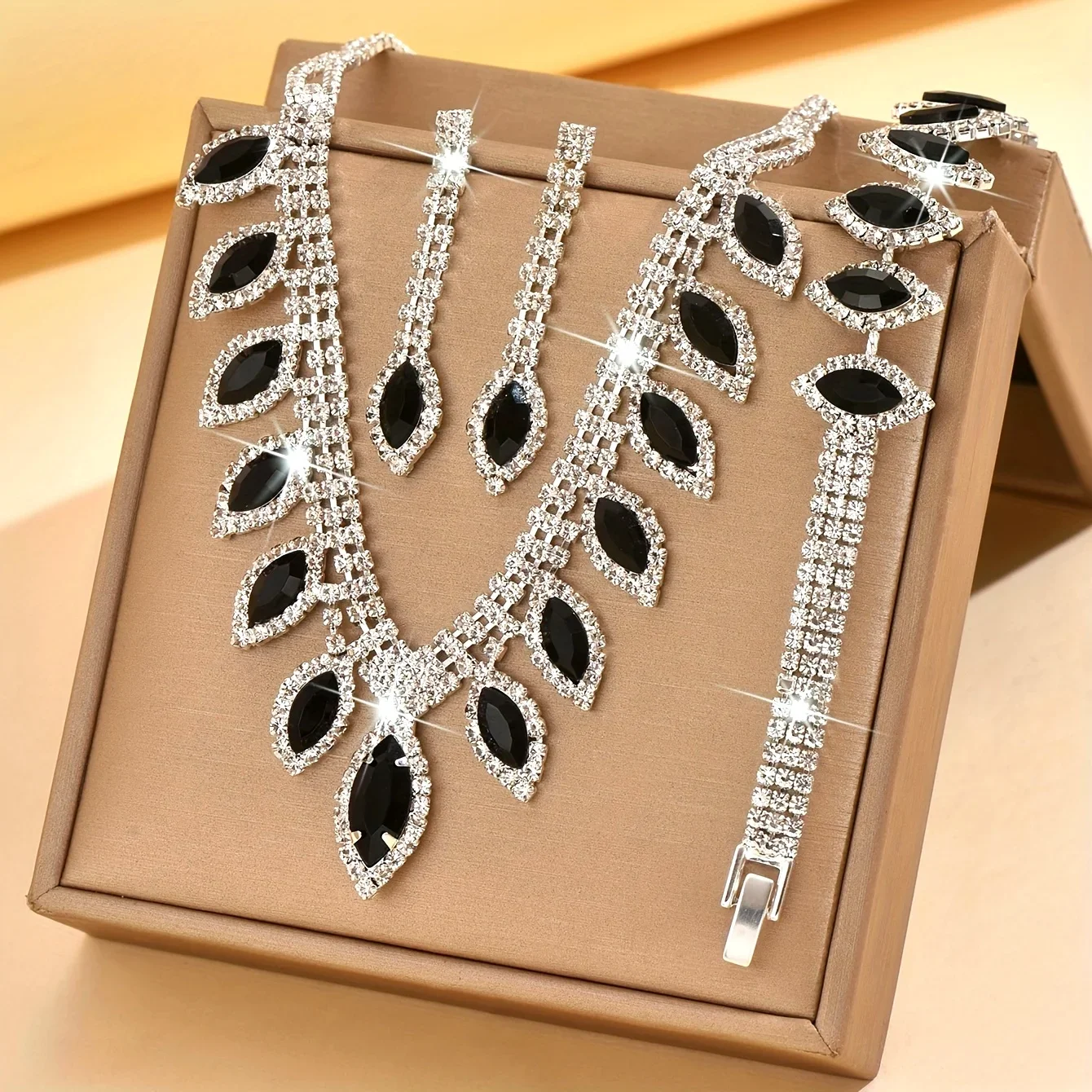 Best Seller Luxury Black Crystal Jewelry Set Women Necklace Earrings Bracelet Ring Party Wedding Bridal Accessories Necklace