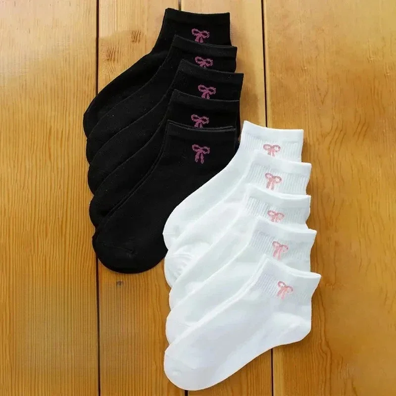 

5/10 Pairs female Cute Bow Printed Black White Socks Spring Autumn Sweat Absorbing Breathable Soft Comfortable Casual Socks