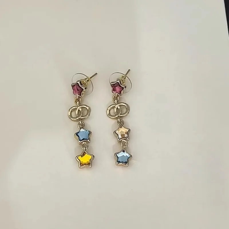 أقراط نجمة جديدة راقية، فاخرة خفيفة، عصرية، متعددة الاستخدامات، أقراط على شكل نجمة ملونة ماسية كاملة، أقراط نسائية