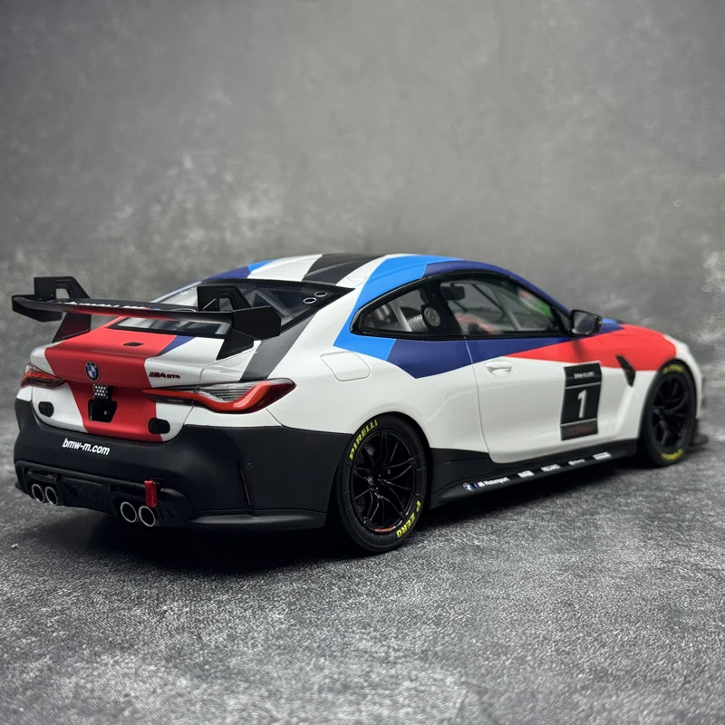 Nowość w magazynie Otto 1:18 M4 Gt4 Prezentacja 2022 Żywiczna Symulacja Miniaturowy Model Samochodu Personalizowana Zabawka dla Dzieci Prezent Kolekcja Ozdoba