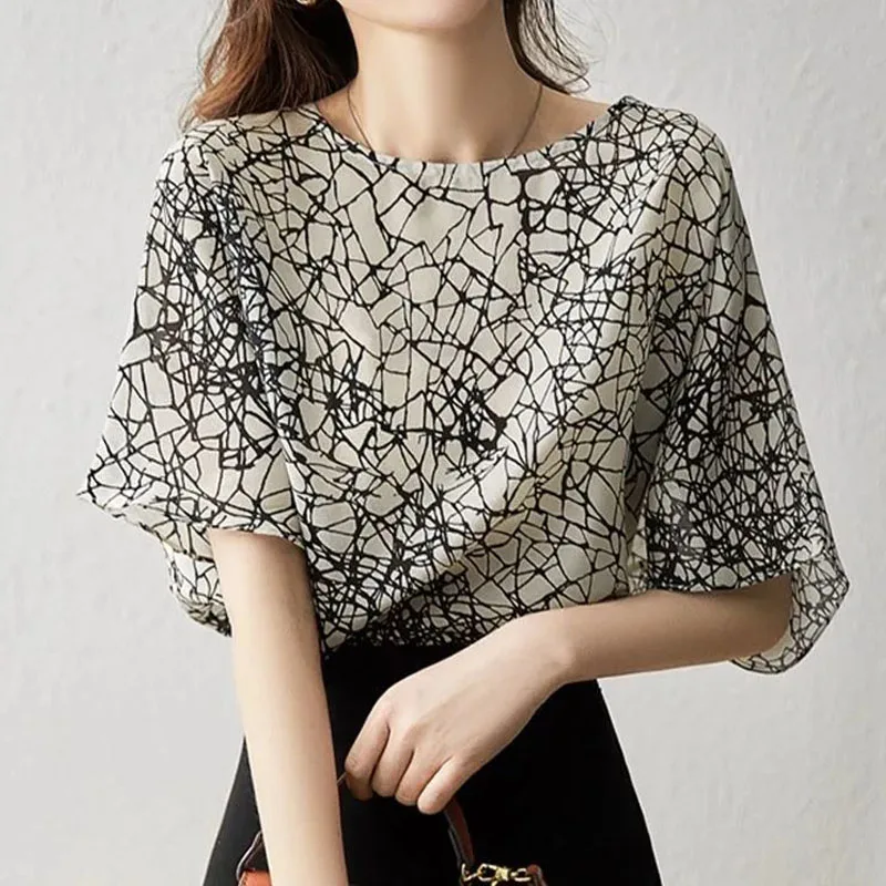 Vintage Chic Fashion Printing Round Neck Chiffon Shirt Tops Summer New Women\'s Clothing Loose Ladies Casual Half Sleeve Blouses