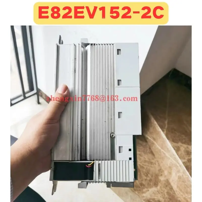 

Used Frequency Converter E82EV152-2C E82EV152 2C Normal Function Tested OK