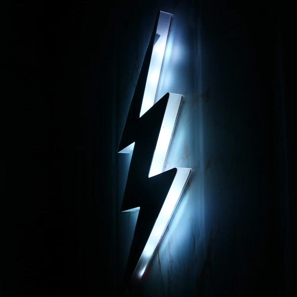 Lightning Bolt Decorative Wall Art Mirror With LED illumination Contemporary Decor Lightning Sign Acrylic Mirror For Living Room