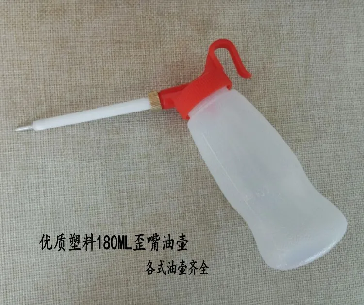High Quality 180ml Sewing Machine Oil Pot Plastic Oil Kettle Slant Tip Oil Pot Pointed Oil Pot Oiler