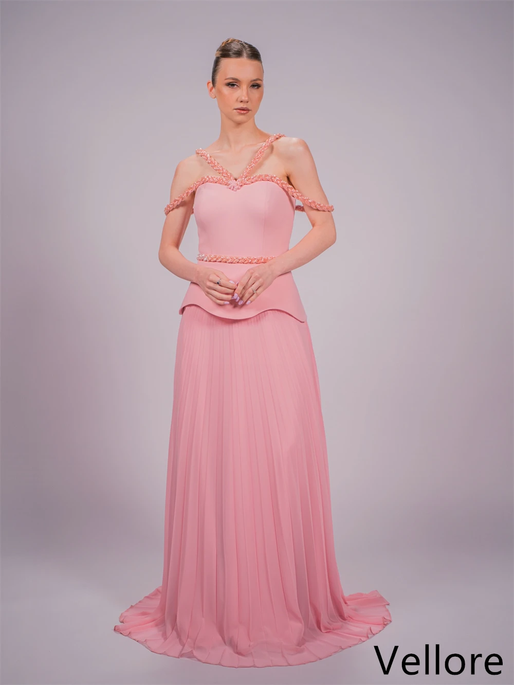 تخصيص أزياء الوردي الشيفون مساء اللباس قارب الرقبة قبالة الكتف أكمام فساتين المناسبات الخاصة فستان العودة للوطن