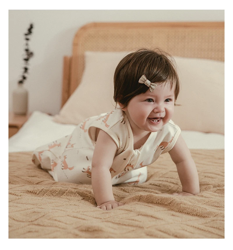 Newborn Sleeping Bag Skin-Friendly  Comfort 100% Cotton Breathable 3-24 Months Baby Sleep Aid Machine Wash Snowy Fox Pattern
