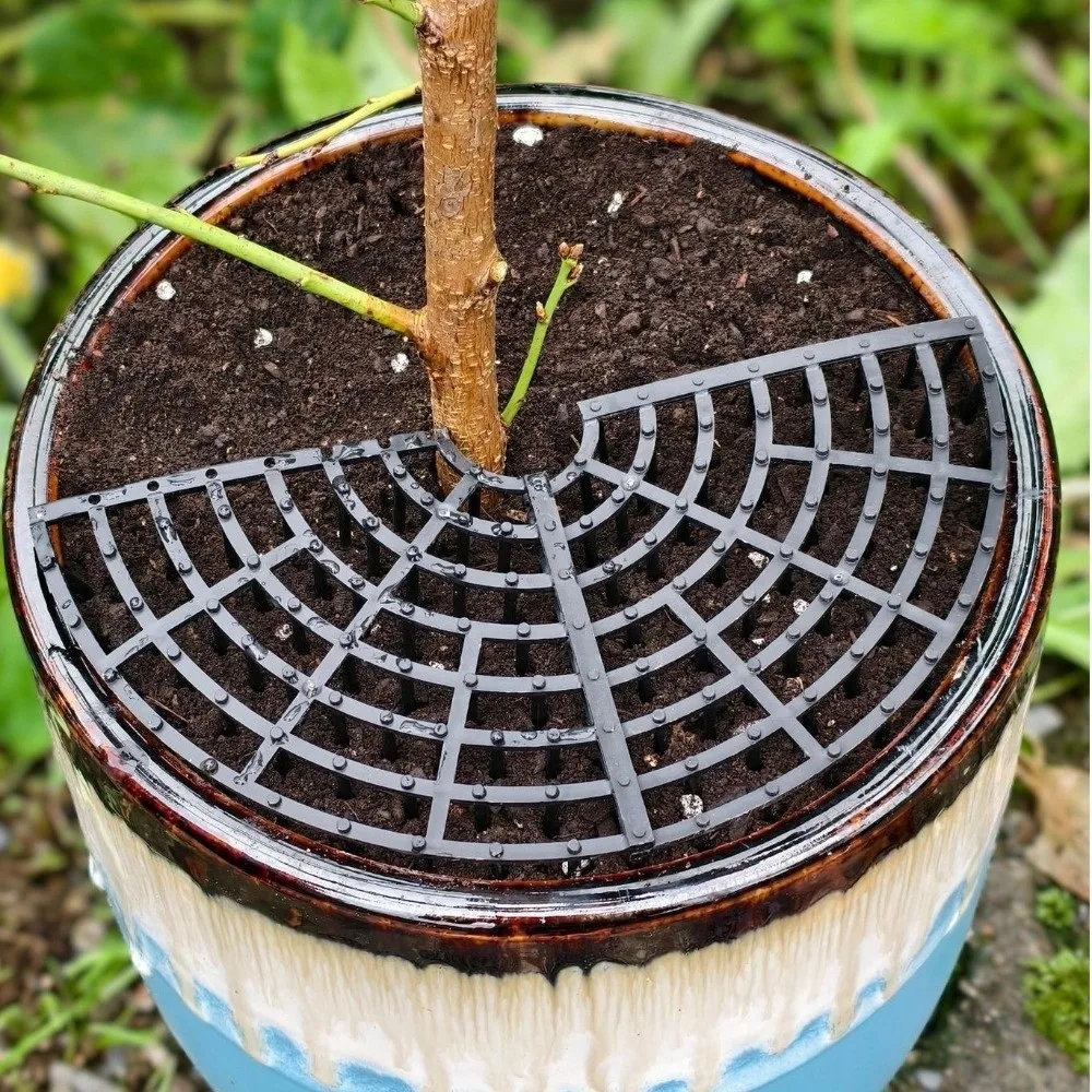 Breathable Mesh Plant Pot Soil Protector Grid Cover Barbed Cut-Outs Reversible Use Flowerpot Soil Guard Cutting