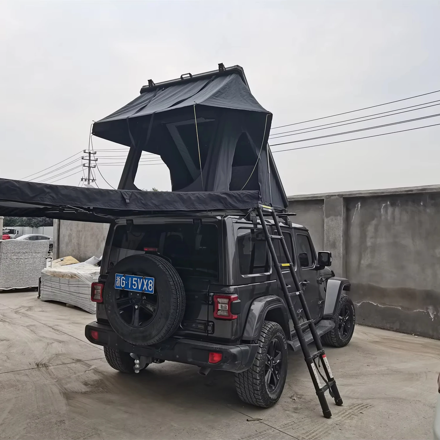 

WJW DZ Advanced Customization High Quality Camping Aluminum Outdoor Hiking Roof Top Car Tent Customized Vehicles Roof Tent Clams