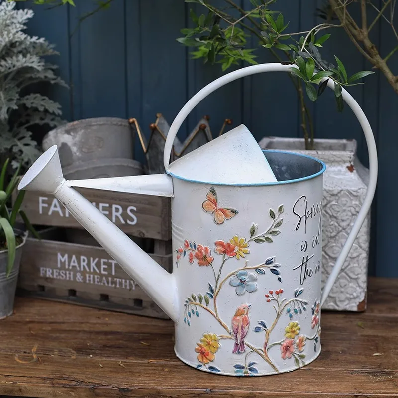 

Wrought iron watering kettle Household watering pot Garden flower utensils Gardening tools Garden long mouth watering kettle