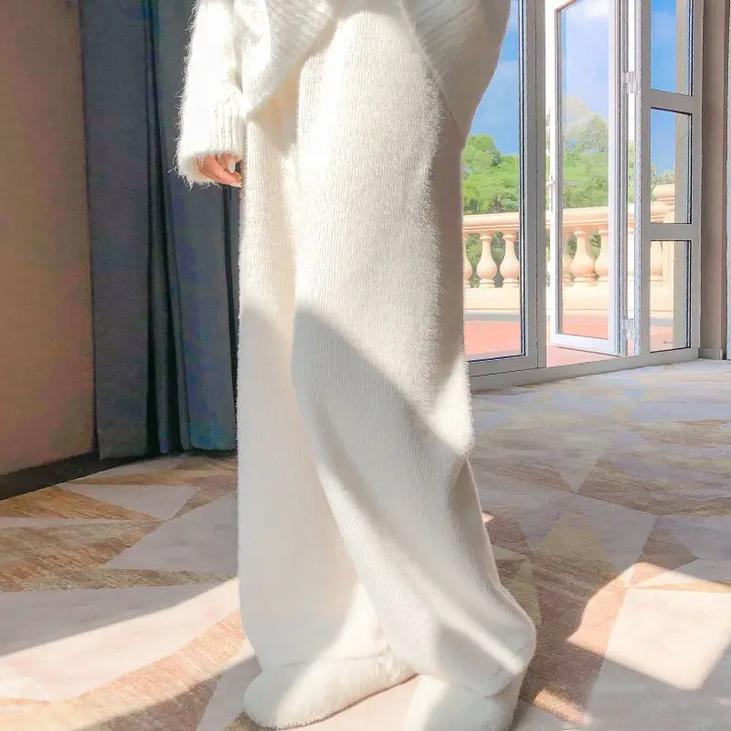 Thickened Warm Imitation Mink Velvet Wide-leg Pants for Women's High Waist Draped Casual Straight Mopping Long Pants Tide