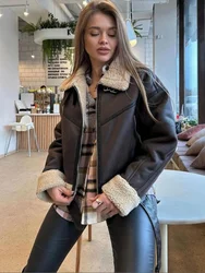 Chic Brown Lamb Wool Spliced Leather Jacket Women Casual Lapel Long Sleeve Short Warm Coat 2024 Autumn Winter Lady New Outerwear