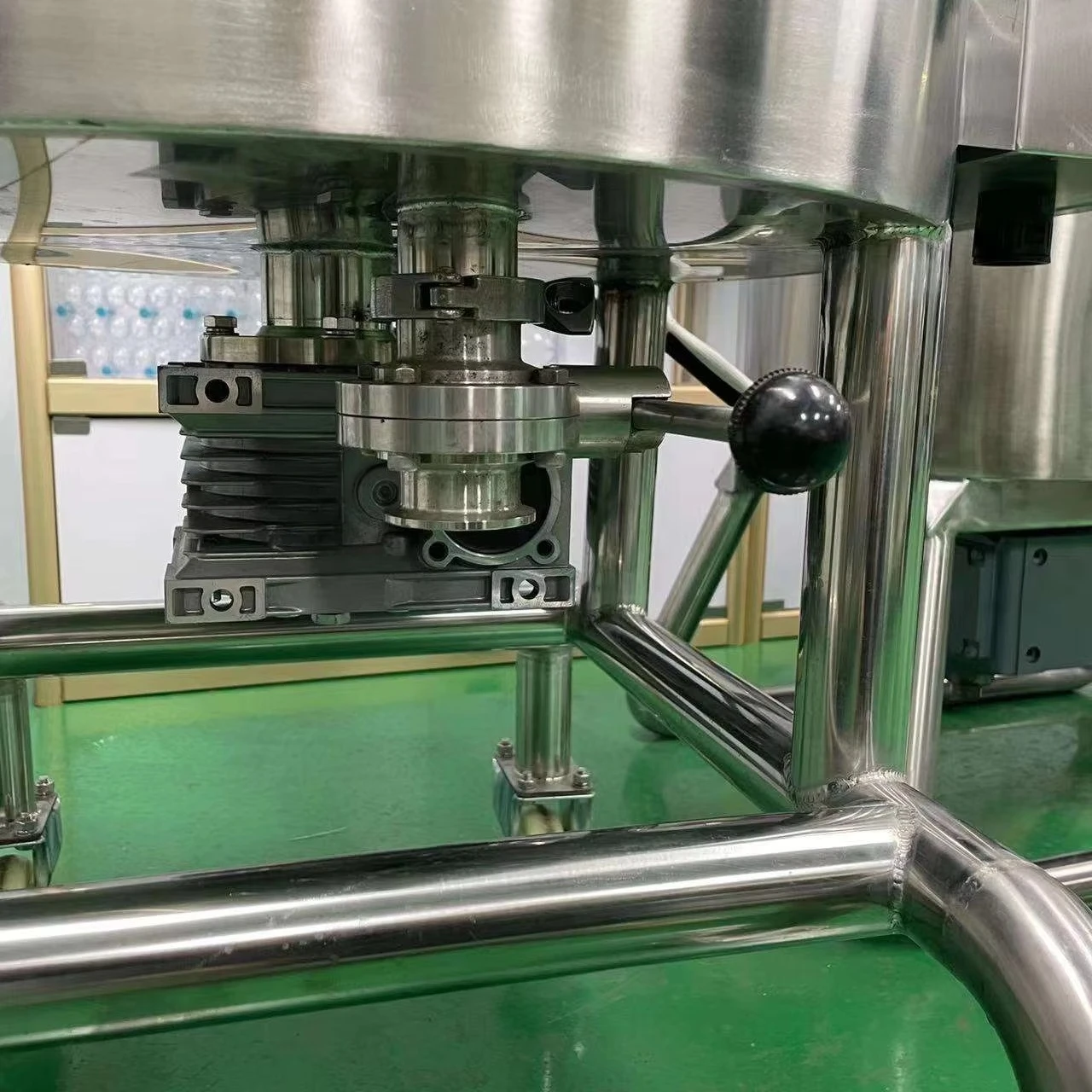 ماكينة طحن الشوكولاتة التجارية سعة 50 لترًا لتكرير الكاكاو الصناعي لإنتاج الشوكولاتة #2