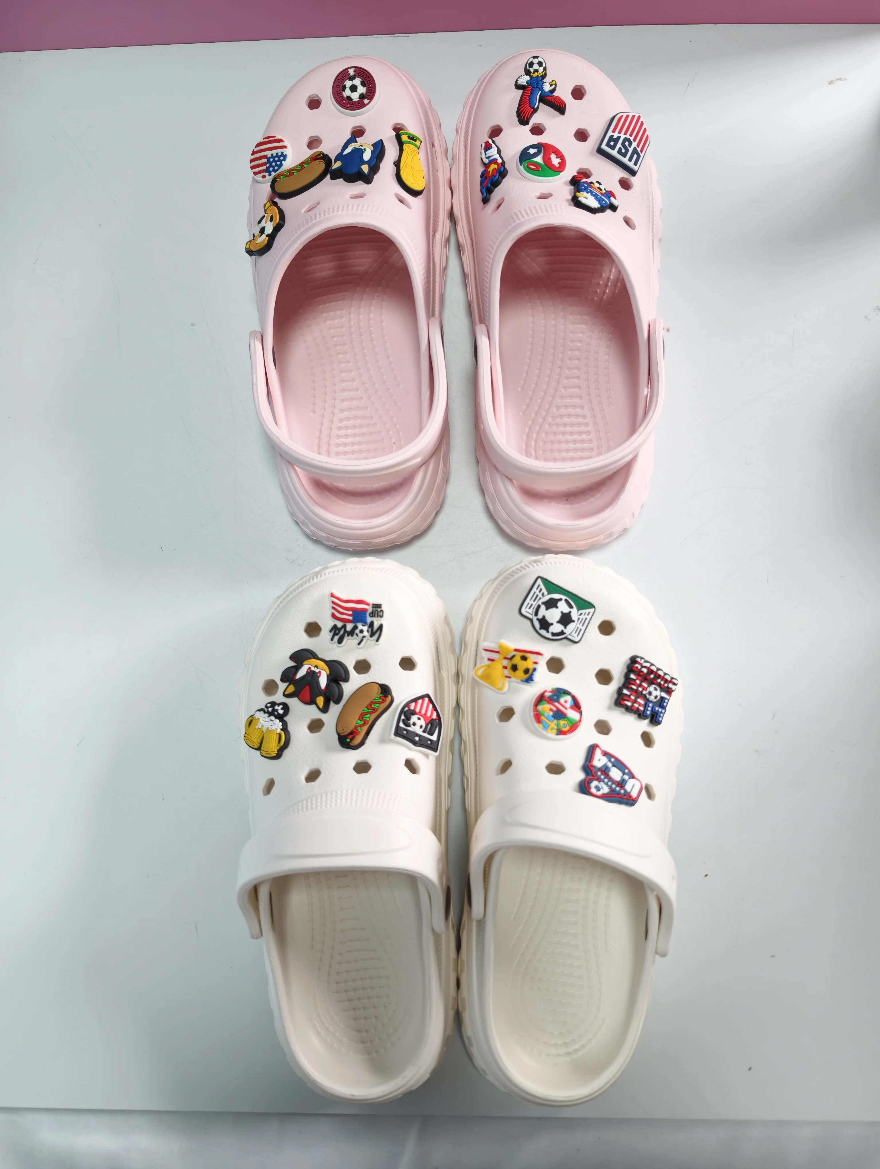 Cute Soccer Themed Clogs with Charms, Thick-Soled Platform Garden Shoes, Casual Slip-On Sandals for Women Men