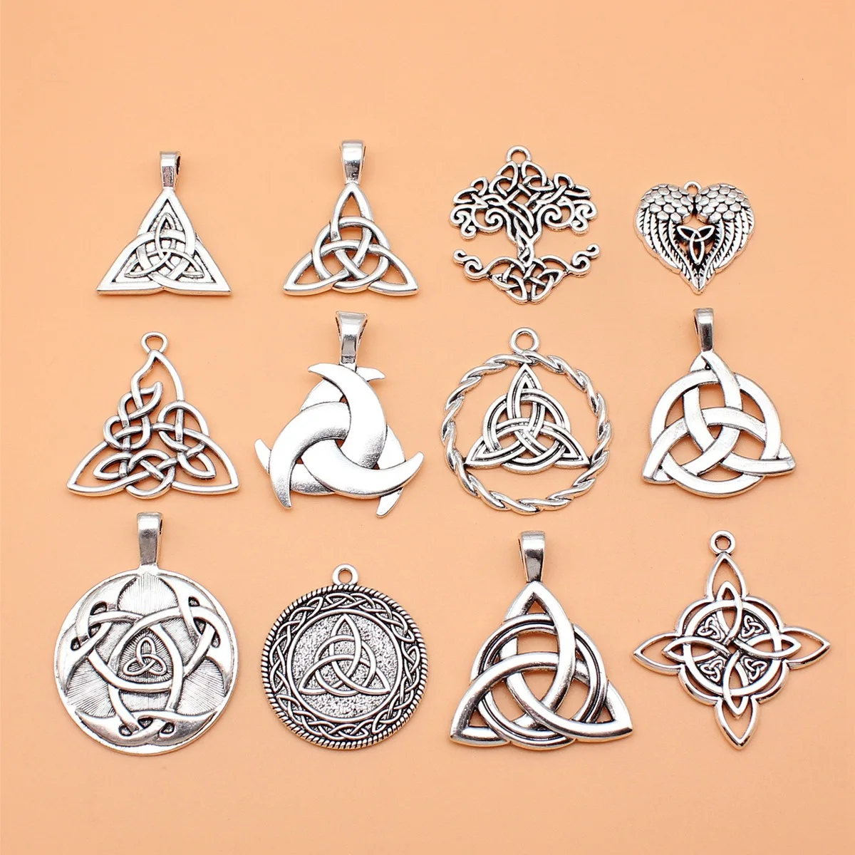 12 stücke Mix keltischen Knoten dreieckigen antiken silbernen Wikinger Charms für Halsketten Ohrringe DIY Zubehör machen Schmuck Knoten Anhänger