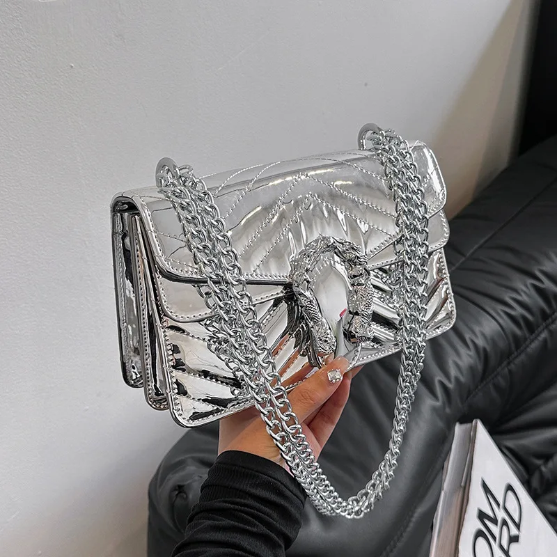 Leichte, luxuriöse, kleine, quadratische Damentasche mit hoher Textur, modisches Kettenschloss, Designer-Unterarm-/Schulter-/Kurier- und Premium-Qualität