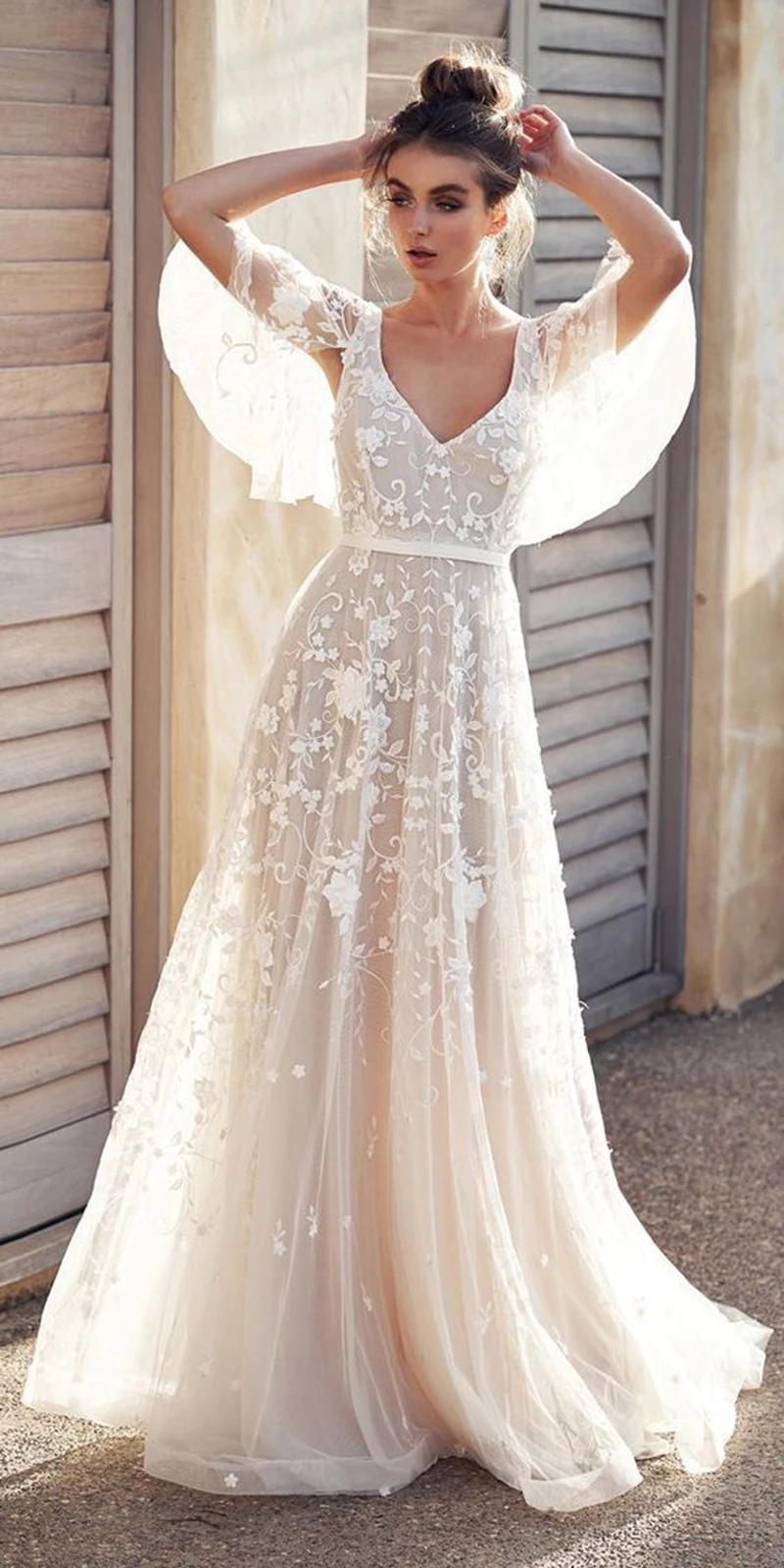 Vestidos De novia De encaje blanco para mujer, mangas acampanadas, cuello De pico profundo, novia De sirena, Vestido De baile De graduación, ajustado con lentejuelas, elegante