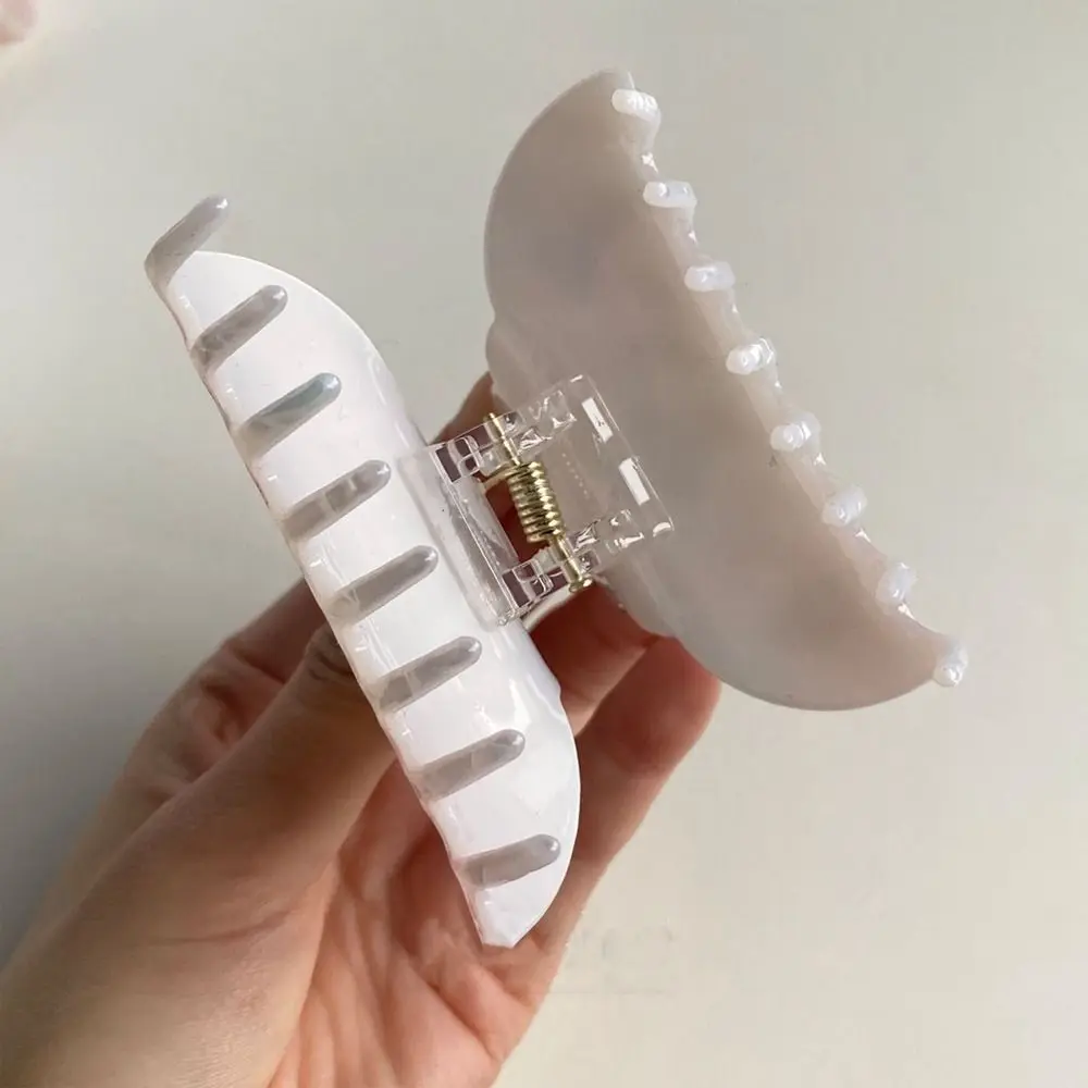 Cute Acrylic Dog Hair Claw Printing Puppy Cat Hair Clip Grab Clip Korean Animal Shark Clip Streetwear image 2