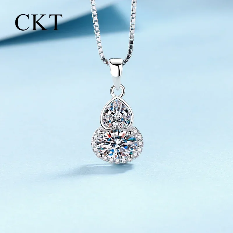 18K White Gold 1.5 Carat Moissanite Necklace Gourd Love Platinum Pt950 Pendant Simple Ins Style Holiday Gift Fine Jewelry