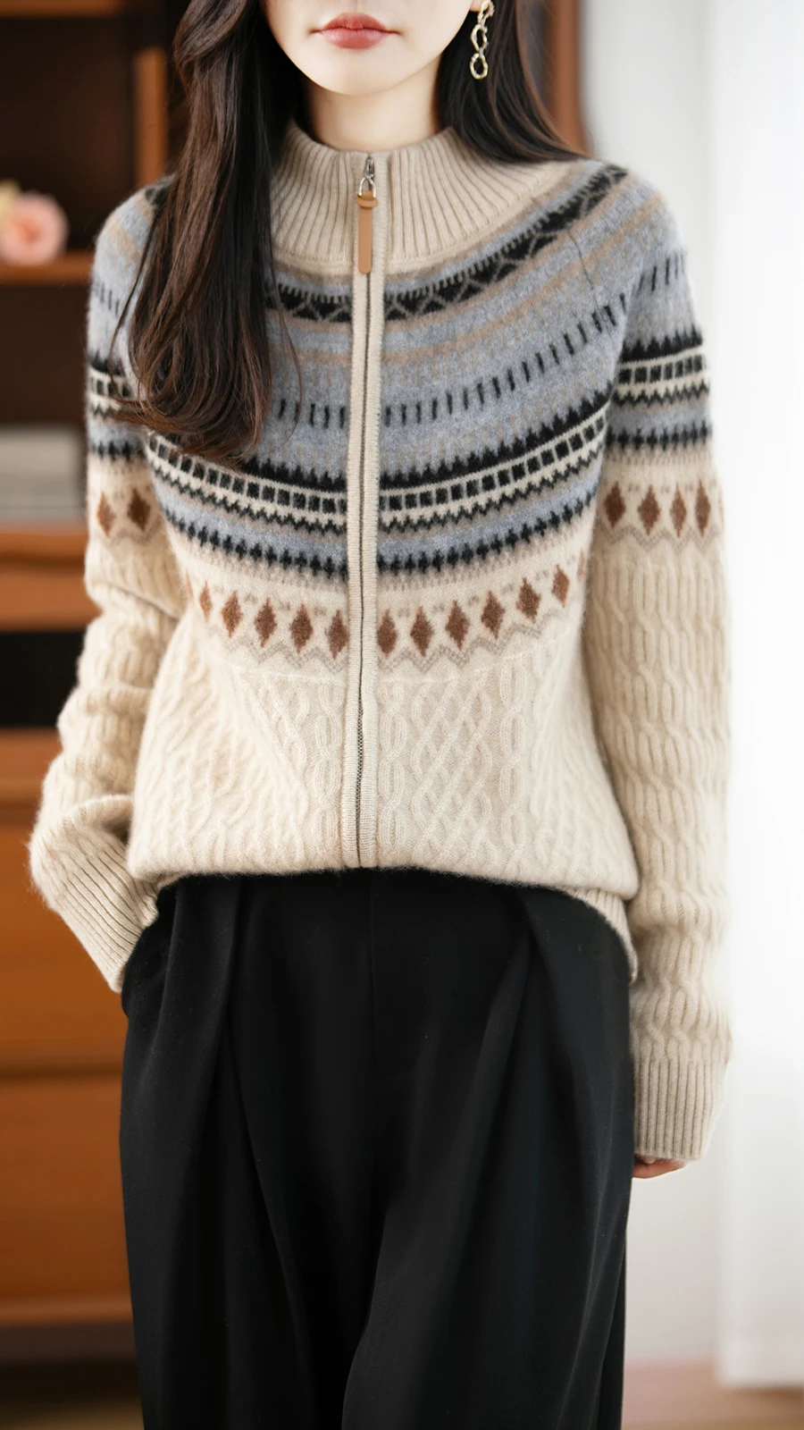 Half-neck raglan sleeves 100% pure wool knitted cardigan thickened retro color matching inlaid zipper coat in autumn and winter.