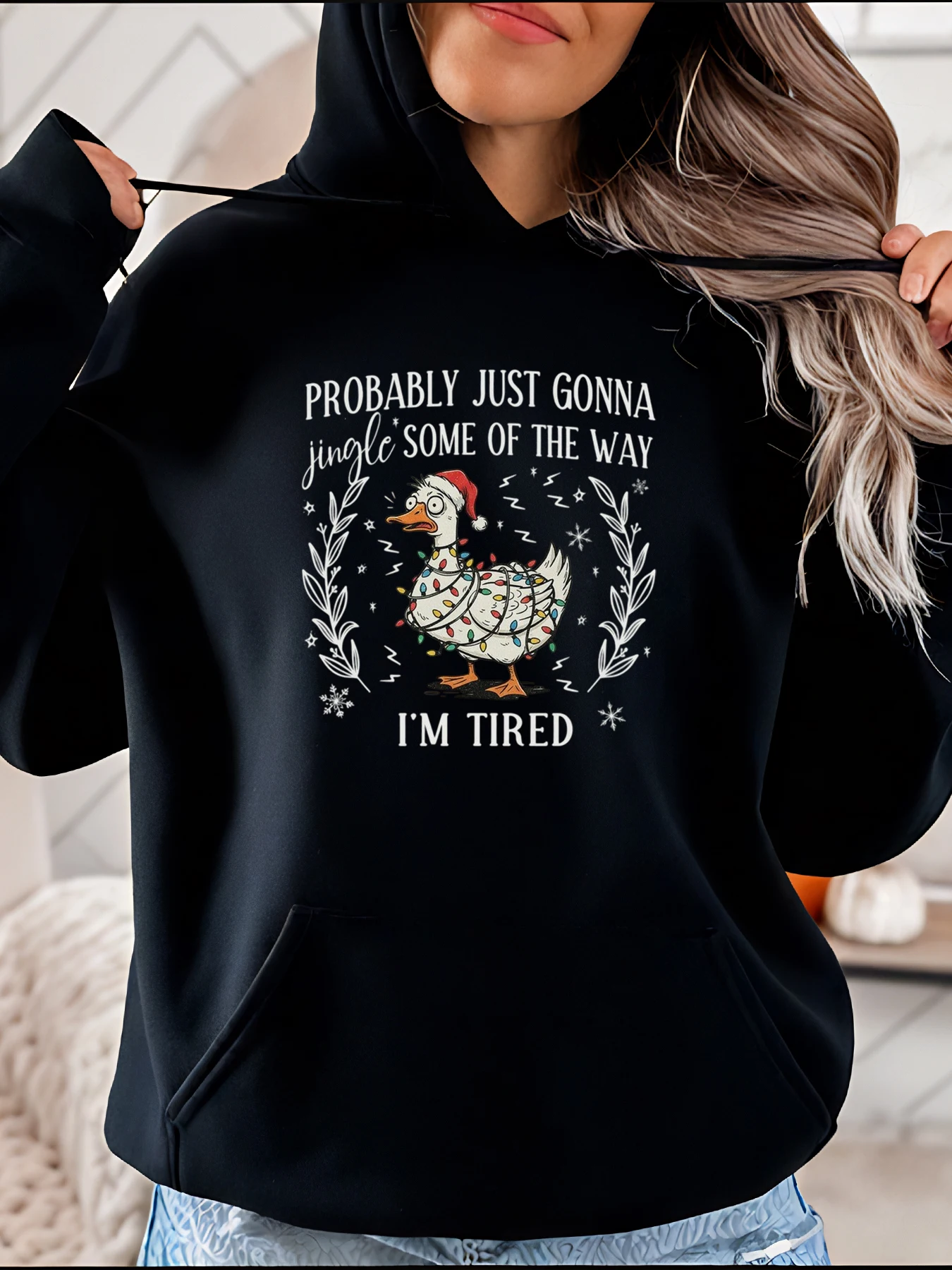 Duck Christmas Lights Print Hoodie Casual Holiday Sweatshirt with Santa Hat and Snowflakes Women Winter Outfit