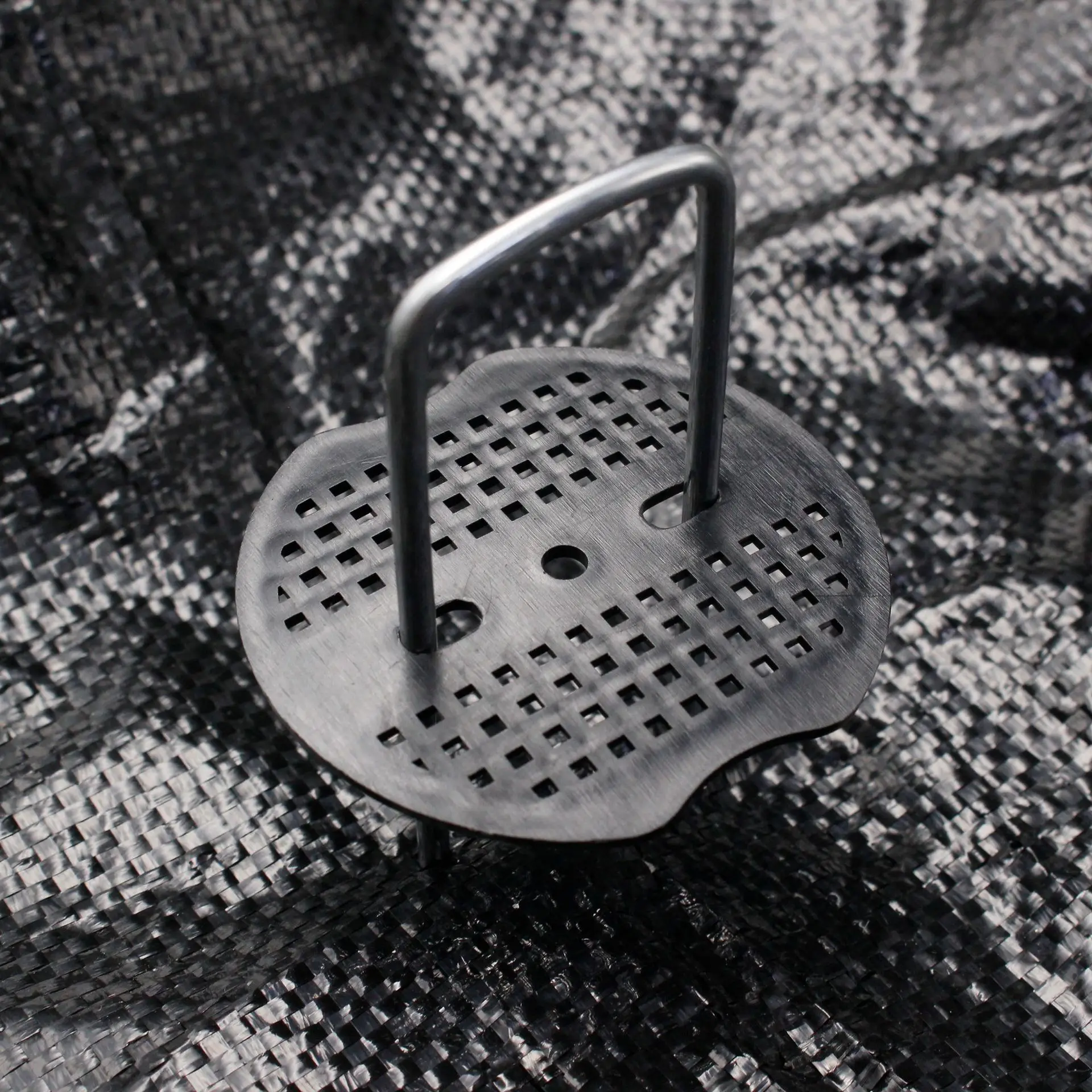 Galvanized Steel Garden Stakes with Gaskets U-Shape Landscape Pins Staple Ground Nail Fence Irrigation Tubing Film Fixed Pegs