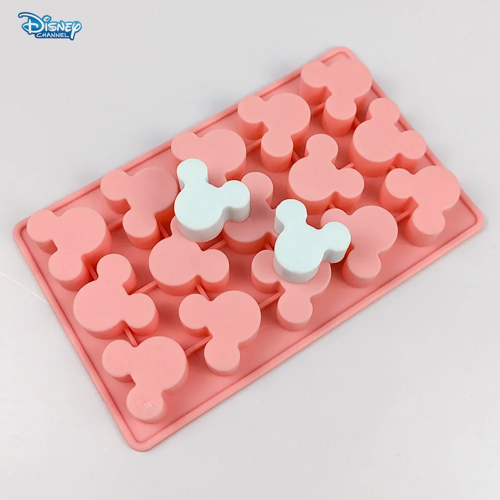 

Disney 15 holes Mickey square strawberry heart round series home ice lattice chocolate supplement making silicone molds