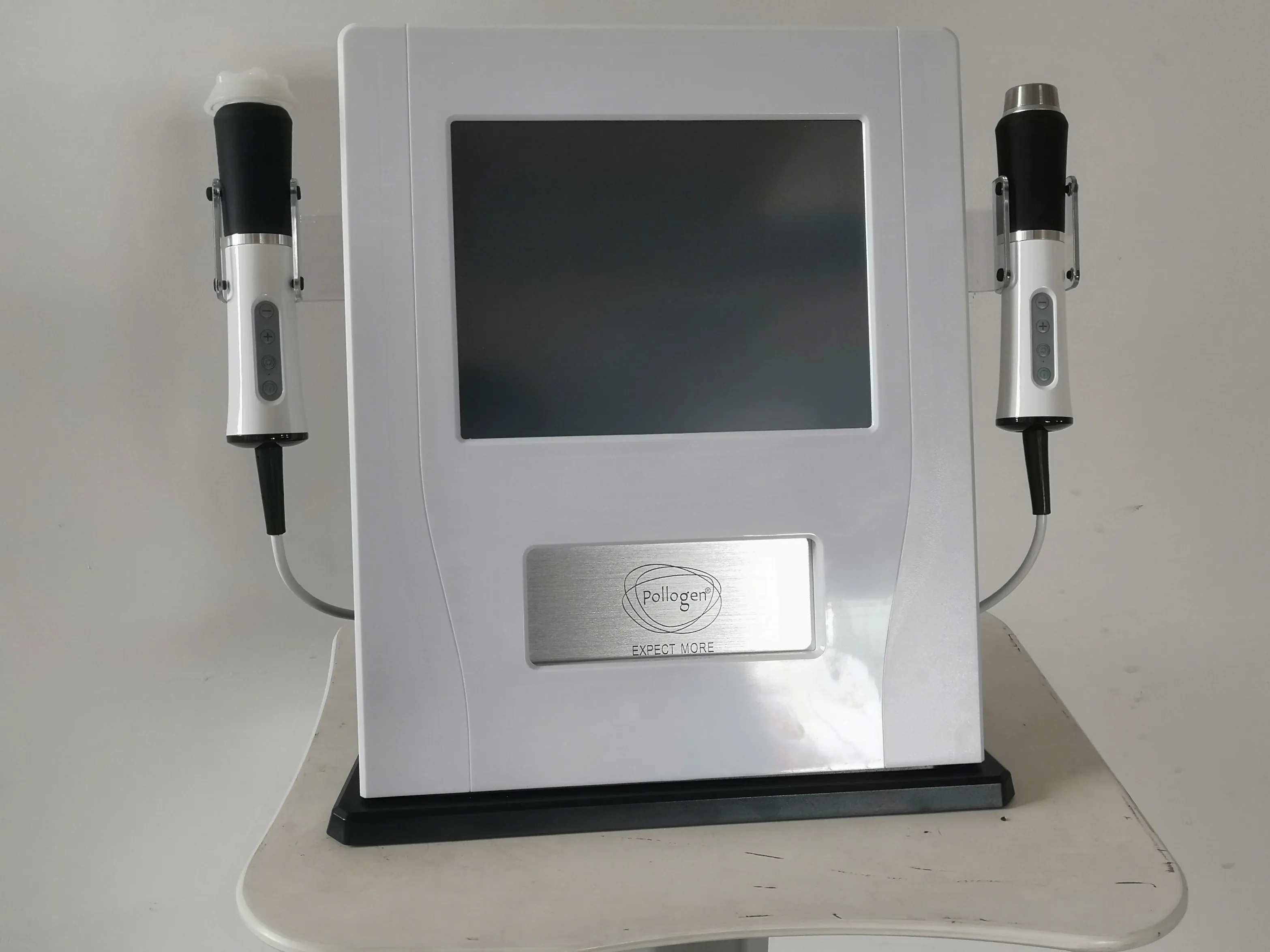 

Professional 3 in 1 Hydro CO2 Bubble Oxygan Jet Face BIO Ultrasound RF Skin Tightening Facial Machine