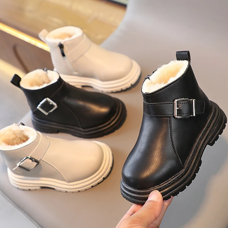 

Childr Сапоги в британском стиле2025Зимние детские зимние ботинки Модные детские теплые короткие ботинки для девочек Нескользящие повседневные универсальные ботинки на мягкой подошве