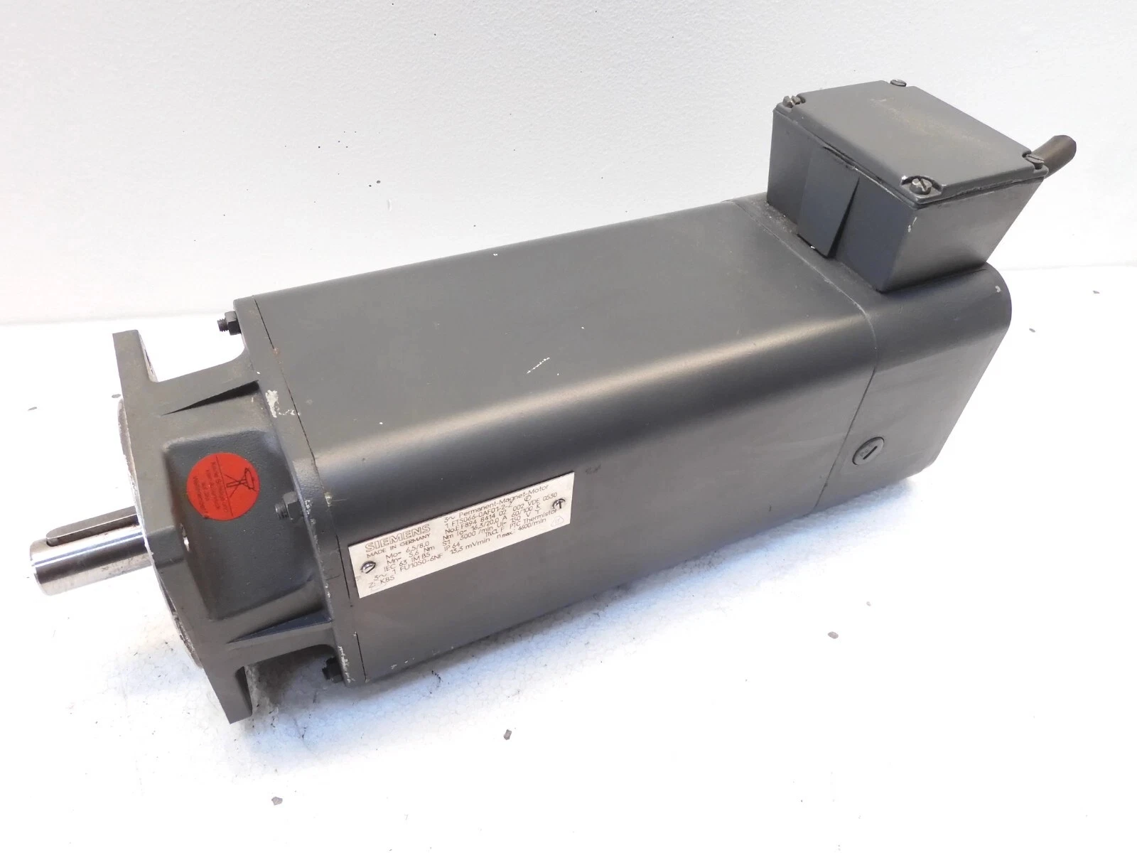 

Second-hand for SIEMENS 1FT5066-0AF01-2-Z 3-phase permanent magnet motor