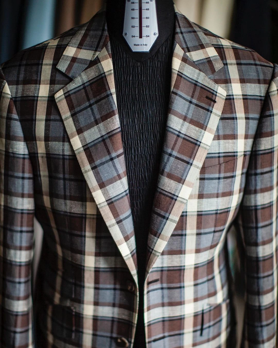 Blazer de mariage à carreaux de luxe pour hommes, veste à revers cranté, smokings croisés, fête d'affaires, coupe couvertes, vêtements de marié, manteau uniquement