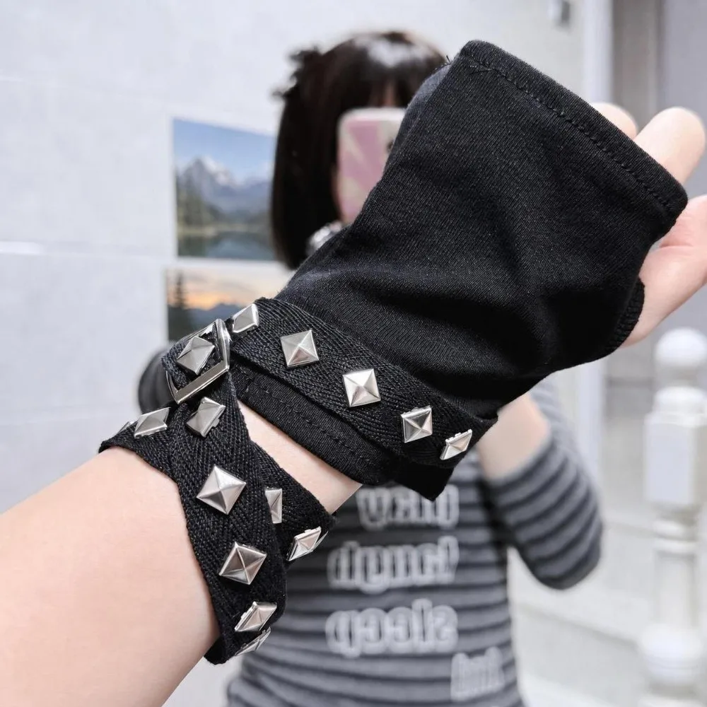 Metal Rivet Detail Women's Fingerless Gloves Black Half Finger Street Dance Sleeves Buckle Strap Punk Style Streetwear Gloves