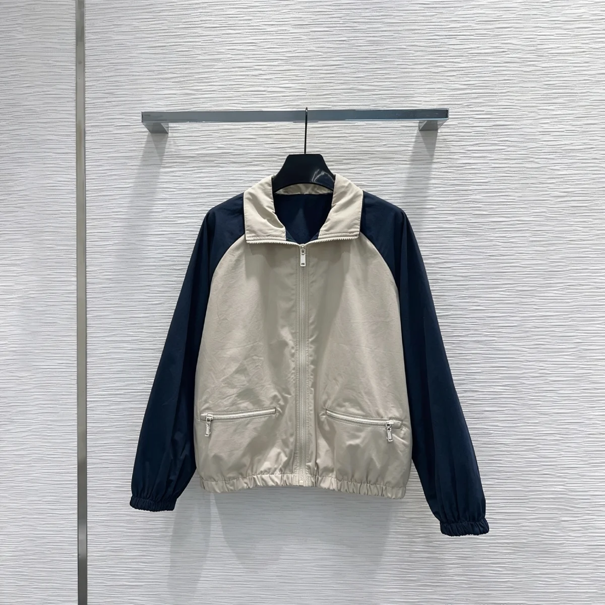 2026 High Quality Women's Color blocked Stand up Collar Short Stormwind Jacket--hb8101
