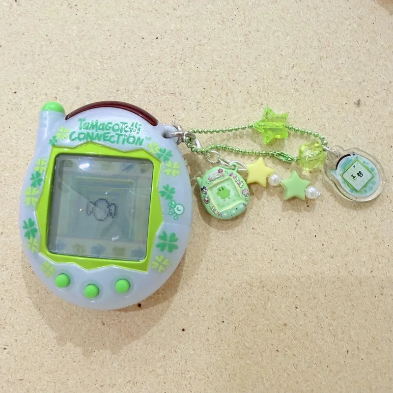 Nieuwe Tamagotchi Mini Game Console Kleur Ster Kleine Hanger Zwart-wit Machine V3 Hanger Decoratie Kreeft Gesp Hanger