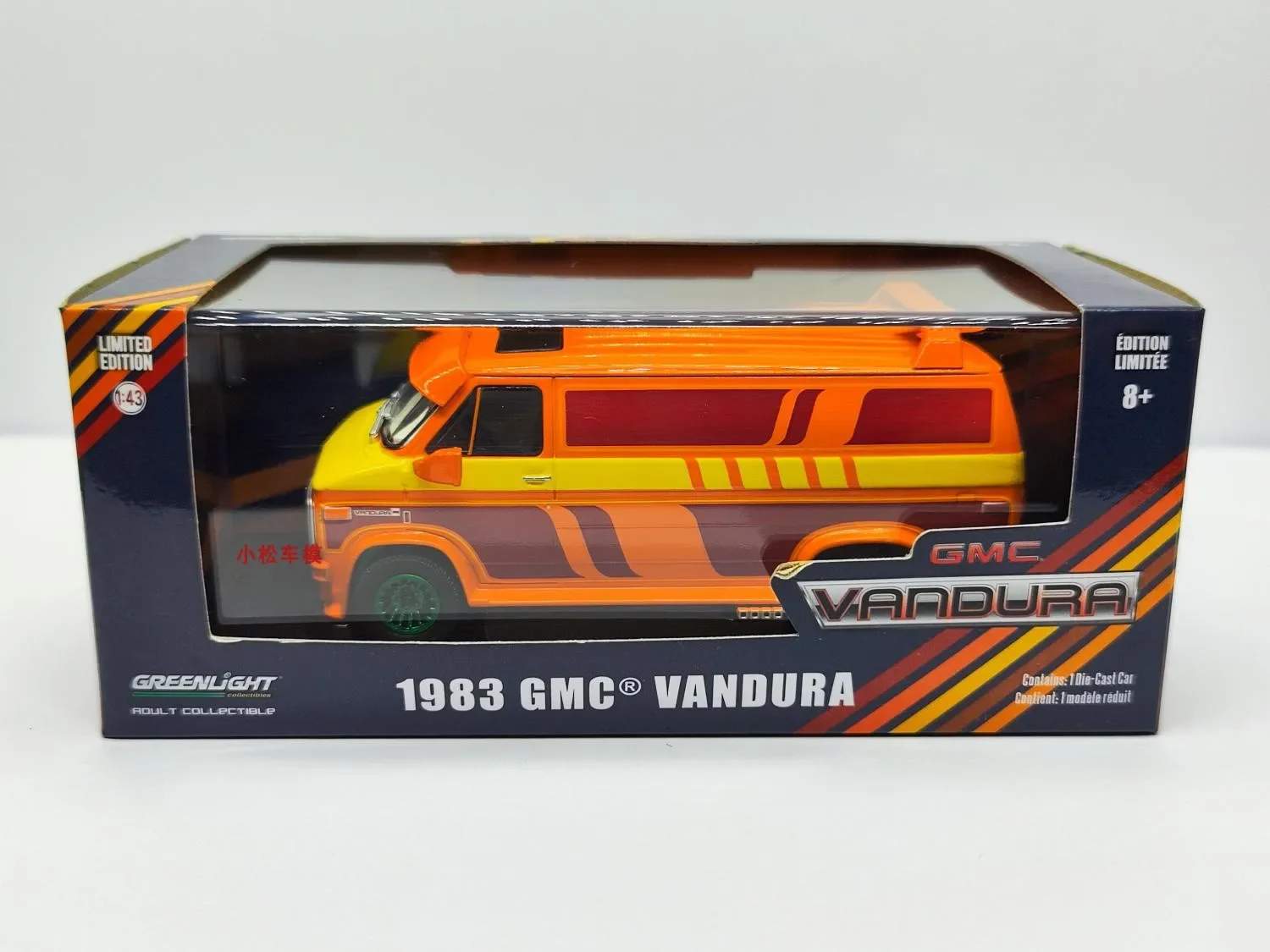 1: 43 1983 GMC Vandura Custom in Orange Alloy car model collection gift ornaments