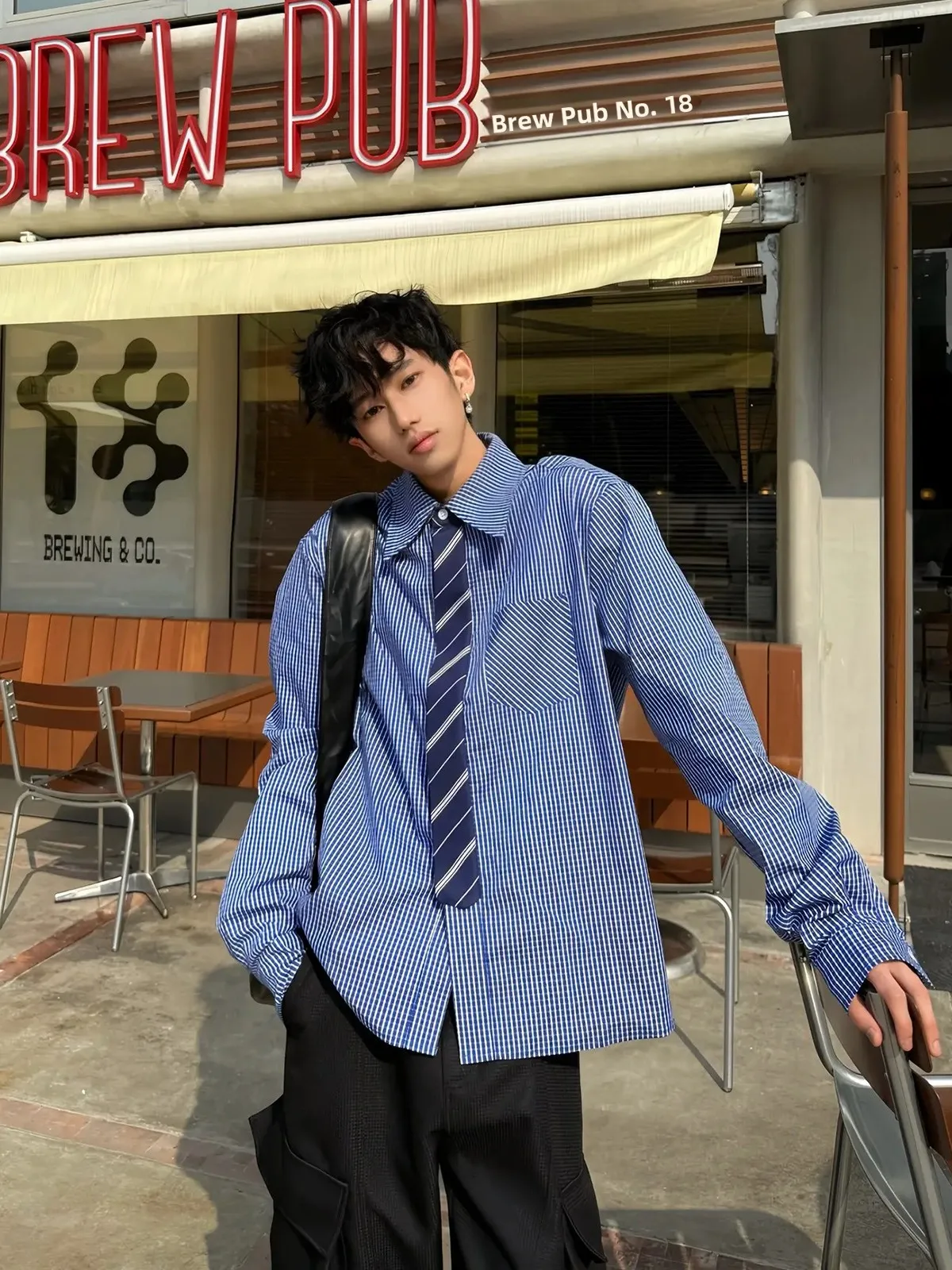 

Мужская рубашка с длинным рукавом в синюю клетку, модная, в стиле Cleanfit, для колледжа, верхняя одежда с имитацией двухслойности и галстука, в американском ретро-стиле