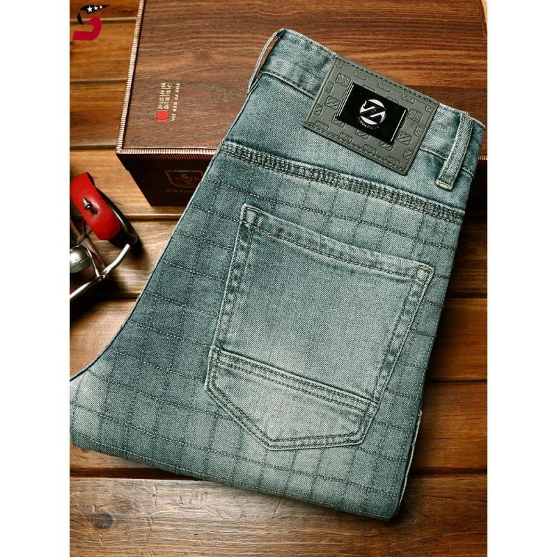 Celana jeans denim pria, tambalan trendi slim fit, celana denim kasual bordir kontras dan elastis kelas atas