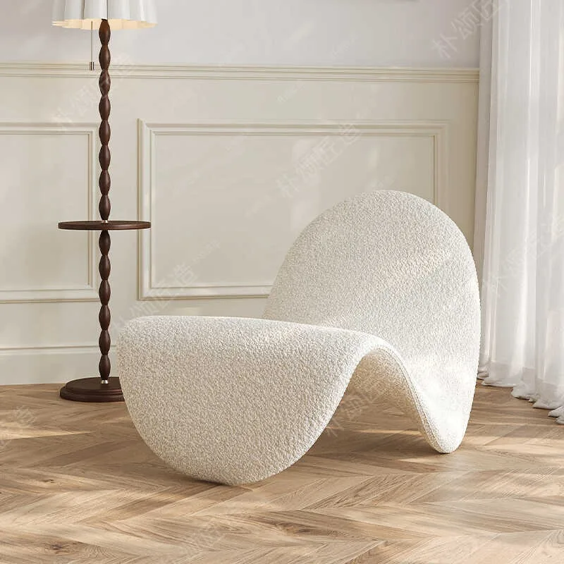 Nordic Designer Tongue Chair Italian Minimalist Living Room Lazy Single Sofa Chair Creative Modern Balcony Home Leisure Chair