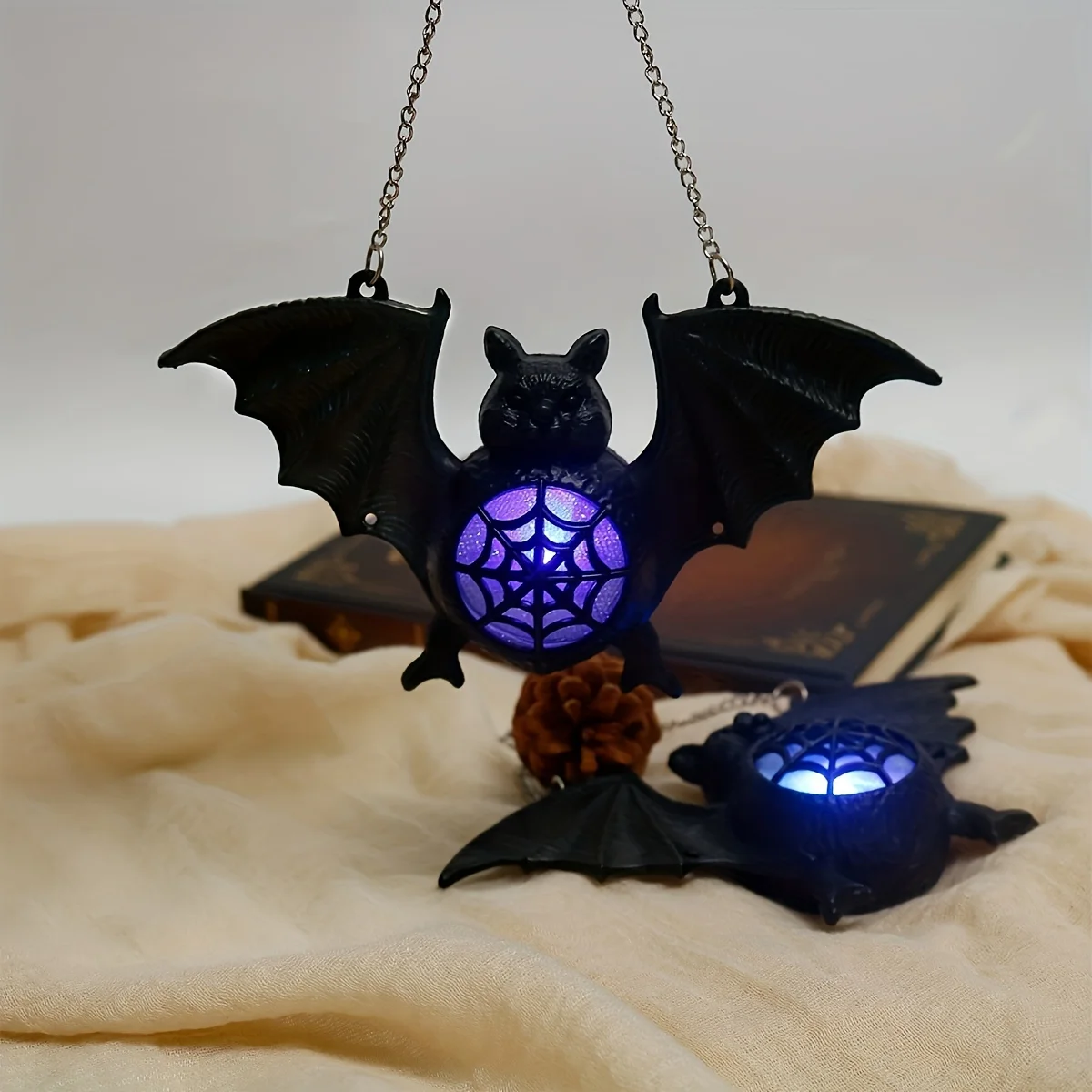 Halloween glowing bat lantern, new bat pendant decoration, Halloween decorative item, bat