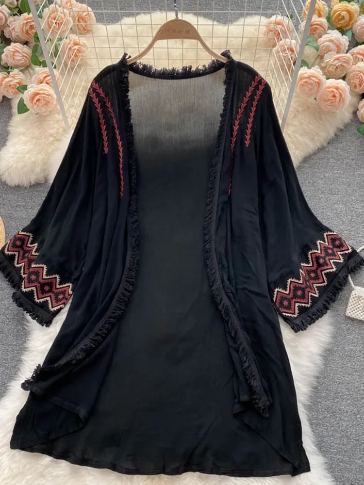 Women Summer Cardigan Coat Bohemian Retro Holiday Style Sunscreen Long-sleeved Heavy-duty Embroidered Fringed Wild Top D1819