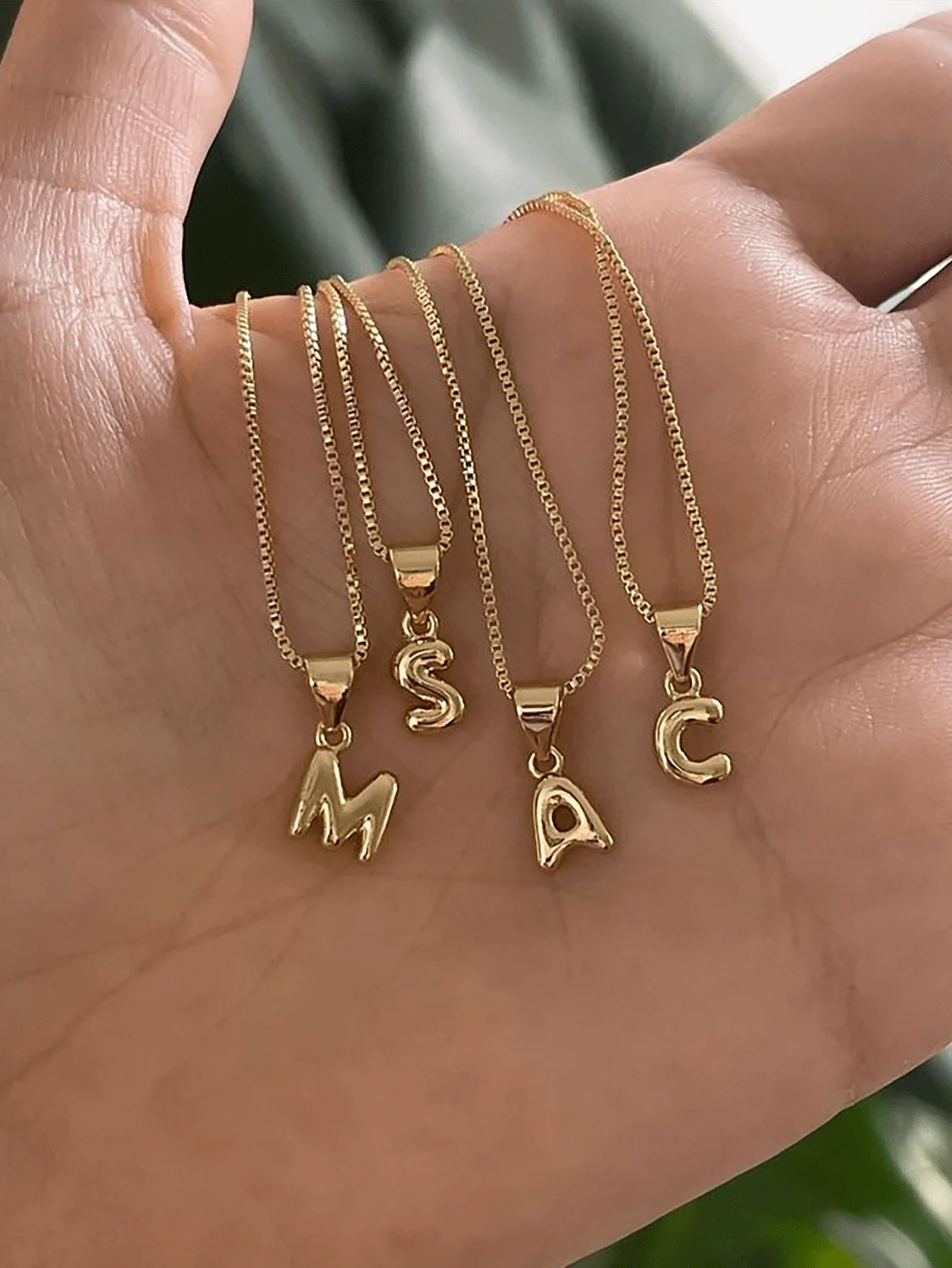

Gold Color A-Z Letter Pendant Necklace for Women, Stainless Steel Clavicle Chain, Personalized Fashion Jewelry