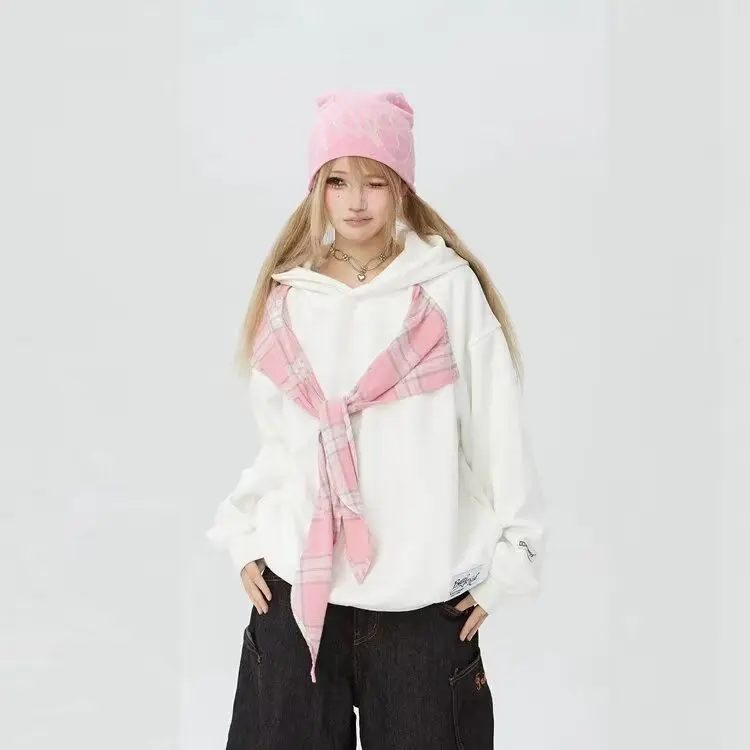 

Осень 2026: Американский стиль, клетчатый дизайн, повседневная свободная женская одежда с коротким рукавом, модный уличный стиль, полиэстер