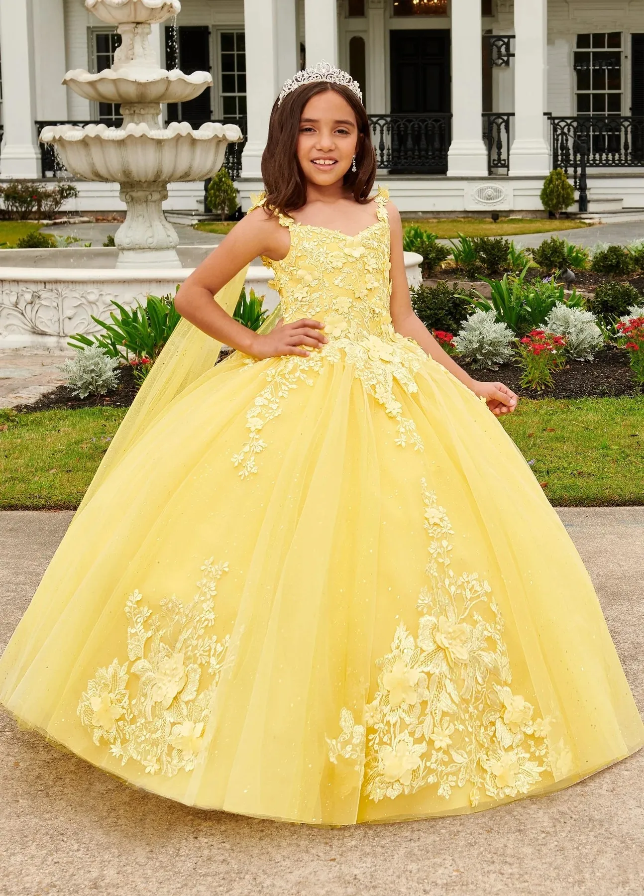 Yellow Mini Quinceanera Dresses Ball Gown V-neck Appliques Flower Girl Dresses For Weddings Pageant Dresses Kids Baby Customized