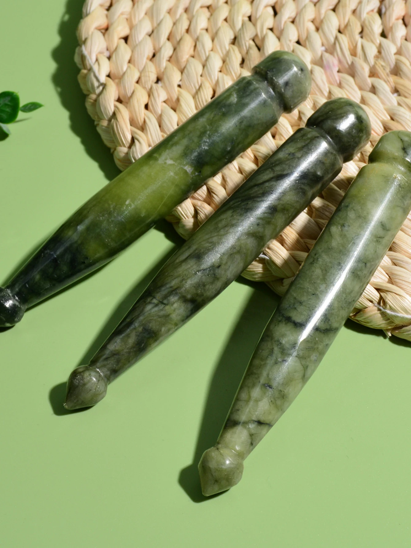 Natürlicher Jade-Stein Gua Sha Akupunktur-Stift Tiefengewebe-Meridian-Schabewerkzeug Gesichts- und Körper-Entspannungs-Massagestab – Detail 9