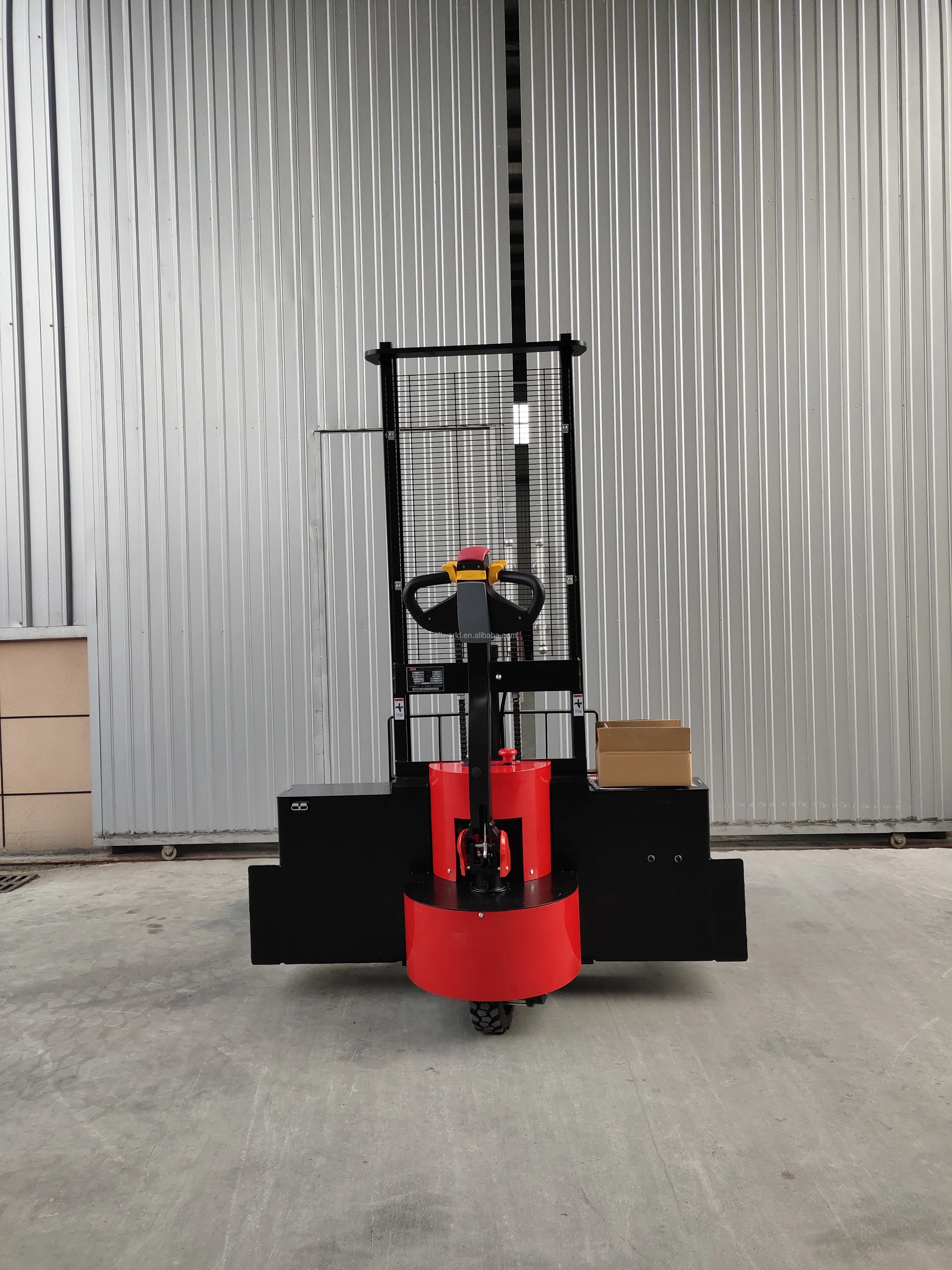 CDD-H 1.5ton Rough Terrain Pallet Stacker Outdoors All Terrain Pallet Stacker 1.5 Ton