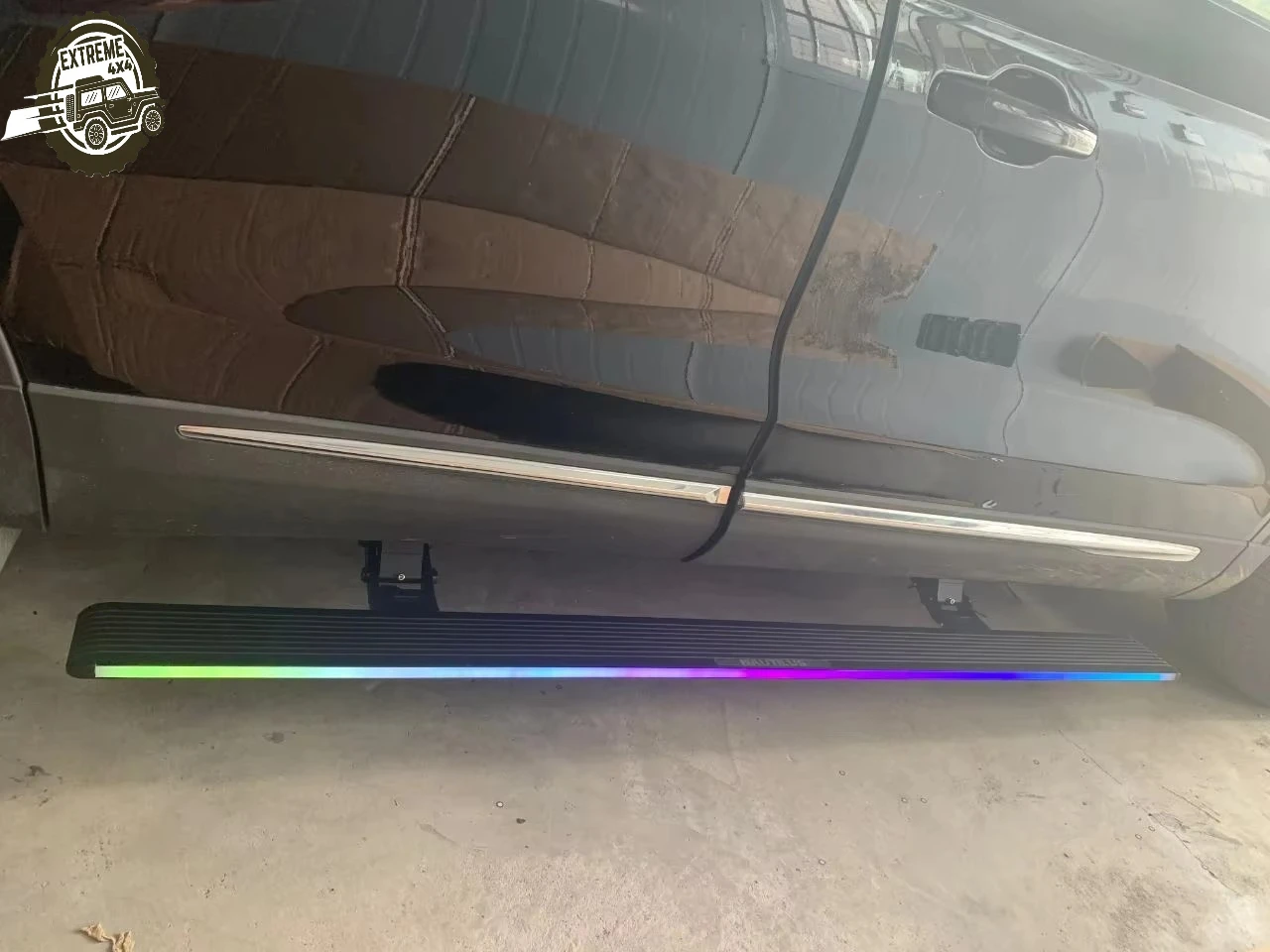 

Liush 2023+ LED Automotive Retractable Electric Side Pedal Custom Side Step for Hyundai Vehicles