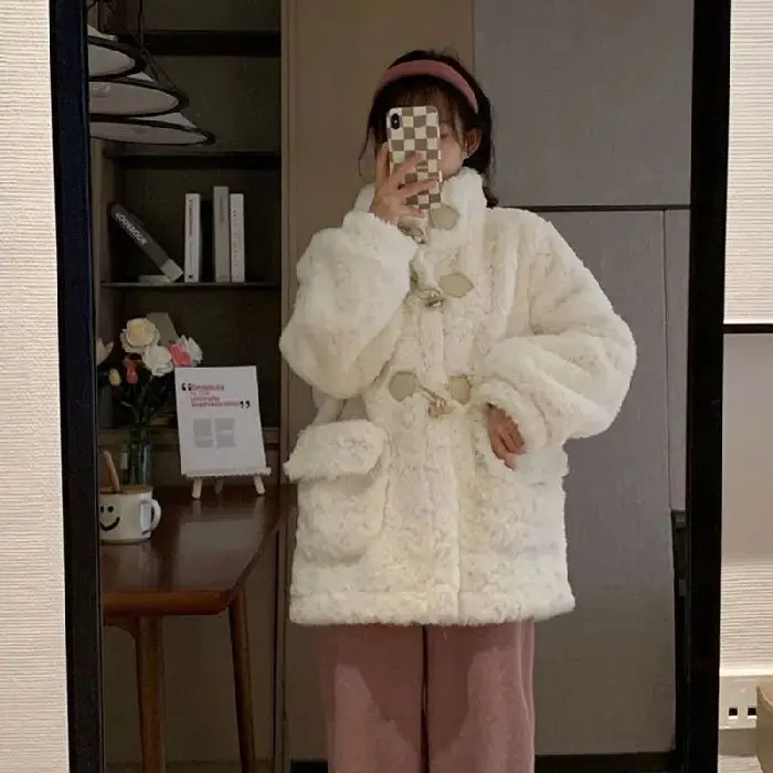 

Lamb Wool Coats Women Jacket Horn Button Stand Collar Pockets Overcoat Vintage Casual Thick Warm Outerwear Autumn Winter 2025