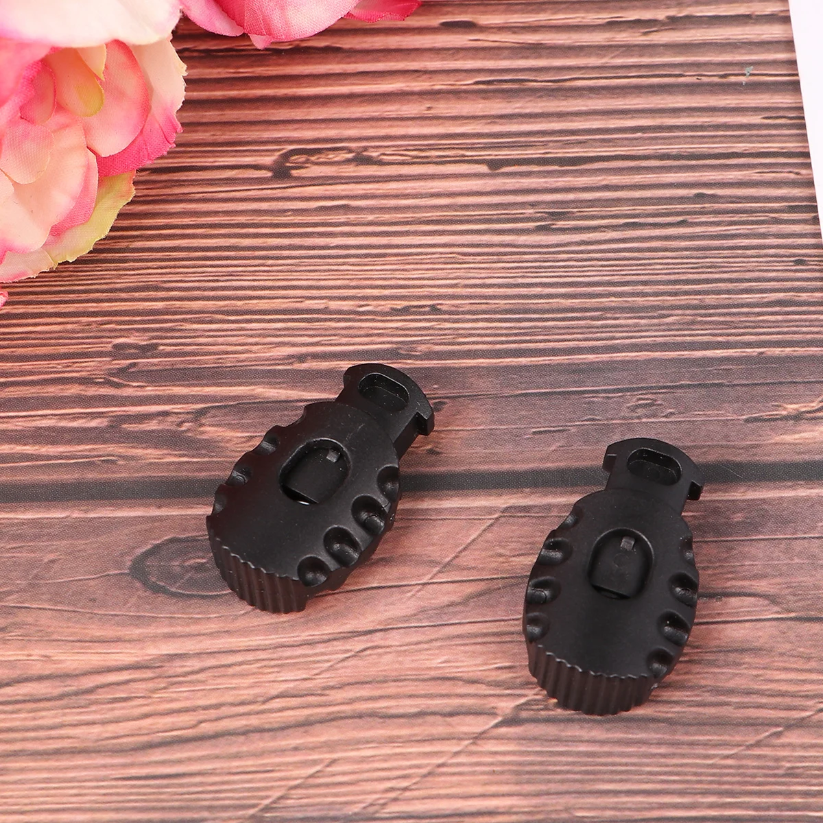 

50 pcs Plastic Toggle Cord Locks Durable Spring Loaded Drawstring Fasteners For Clothes Belts Luggage Backpacks Camping Hiking