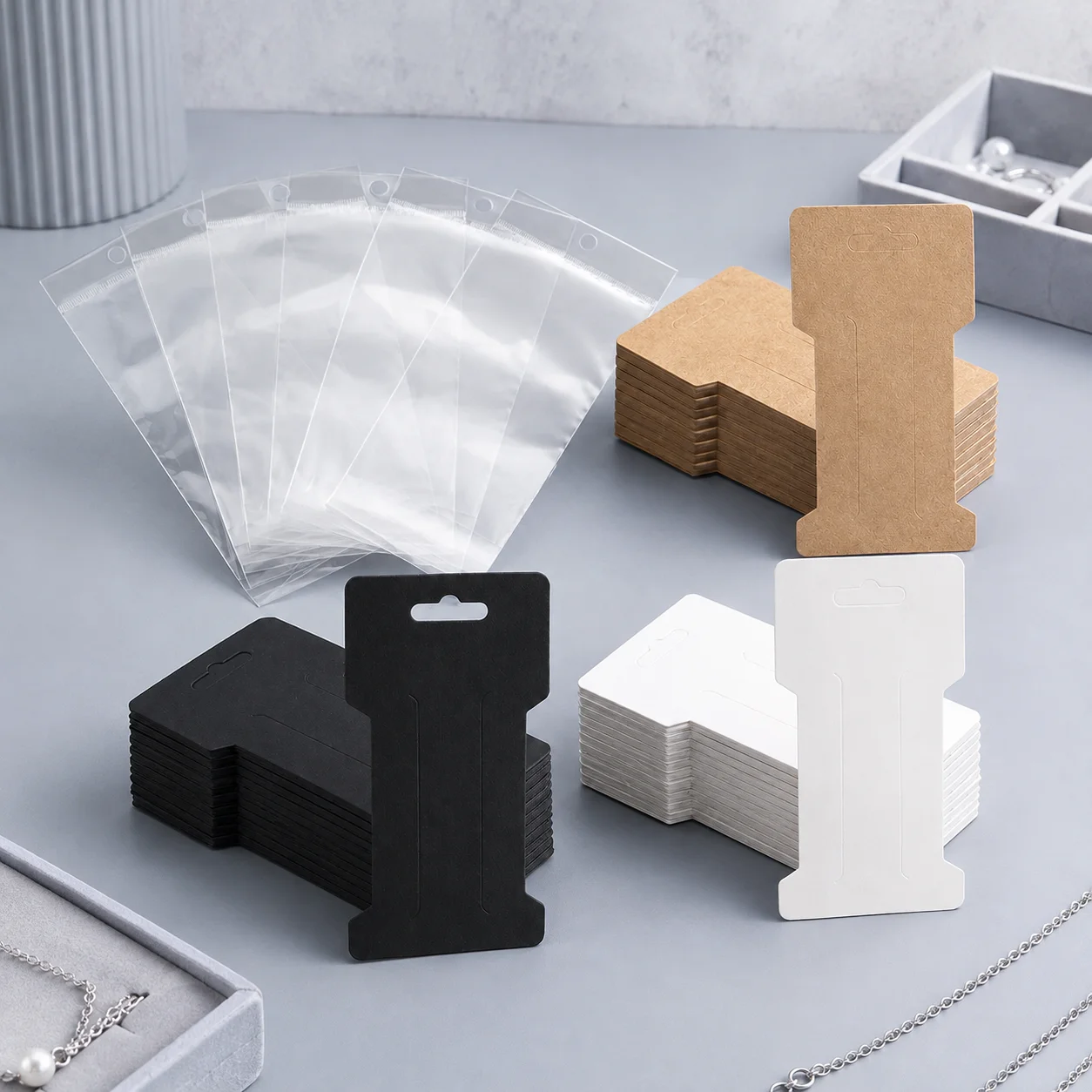 50 Stück T-förmige Haarspangen-Displaykarten aus Papier und 50 Stück transparente OPP-Selbstklebebeutel für die Präsentationsverpackung von Haaraccessoires. – Detail 2