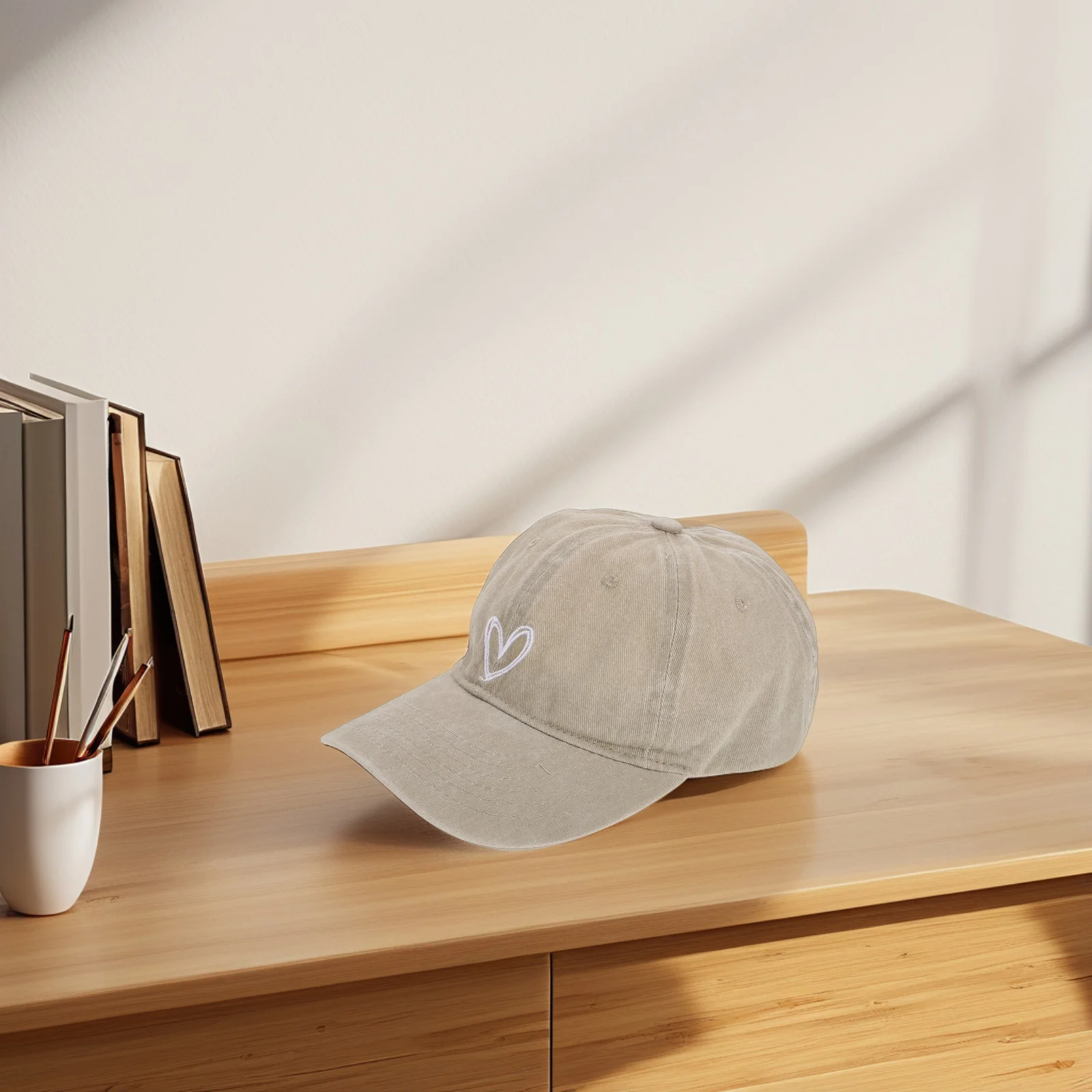 

Washed Baseball Cap Women Vintage Heart Pattern Sun Protective Outdoor Hat Breathable Cotton Retro Style Cap for Camping Travel