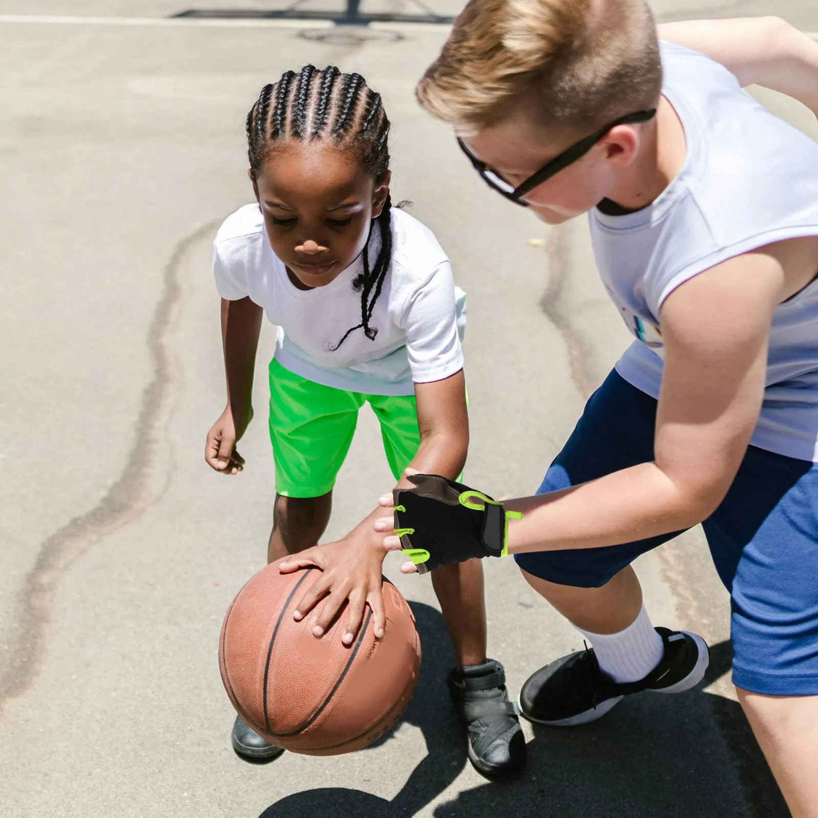 

1Pair Basketball Handling Gloves Youth Dribble Training Small 's Auxiliary Control Practice Gloves